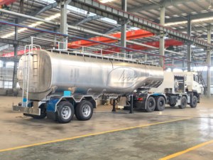 Camion-citerne de ravitaillement aérien personnalisé de 50 m³ sur châssis Isuzu/Howo, distributeur de carburant pour avions de 45 000 L - Product Image 5