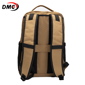 Mochila resistente para portátiles de negocios, bolsa de regalo resistente al agua para hombres y mujeres, se adapta a un portátil de hasta 19 pulgadas, marrón - Product Image 5