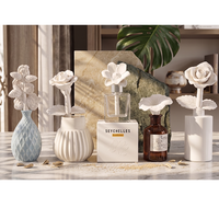 Bouteille en céramique de fleur de parfum d'ambiance personnalisée pour la maison diffuseur de roseaux de parfum décoratif bol en céramique de roseaux