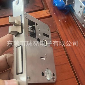 Qleung 5050 Interior Door <b>Lock</b> Body Single Bolt Smart <b>Lock</b> With Fingerprint And Password Function - Product Image 3