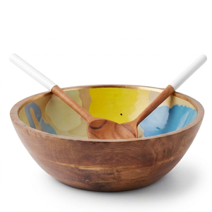 Bol en bois artisanal de qualité supérieure avec intérieur coloré et deux cuillères en bois pour servir la salade, vaisselle de cuisine moderne - Product Image 1