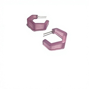 Pendientes de Aro de Resina Acrílica Transparente Morada con Diseño Geométrico, Modernos y Únicos para Mujer, Joyería de Resina Lucite - Product Image 6