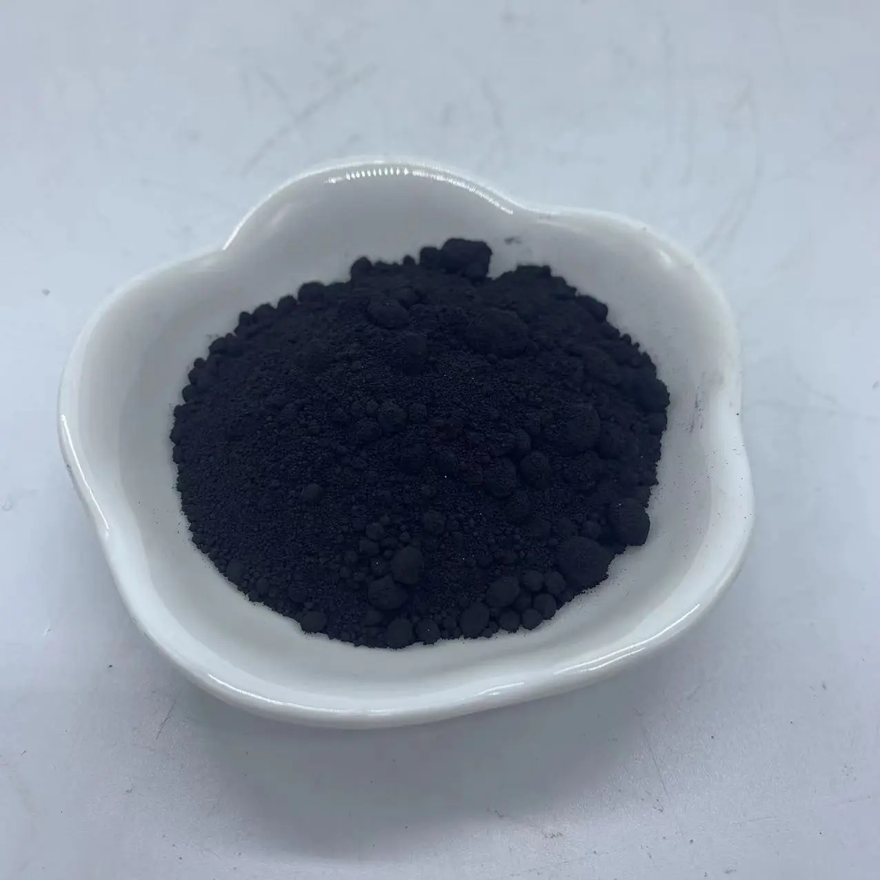 Pigmente Kosmetik Eisenoxid für modisches Make-up Schwarz pigment Herstellung von Seifen-Eisenoxid pigmenten