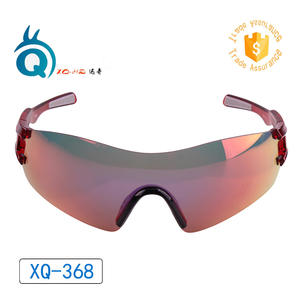 Gafas de sol deportivas Xq-Hq XQ-368 con lentes polarizadas y protección UV 100% para ciclismo, correr, pescar y actividades al aire libre. - Product Image 4