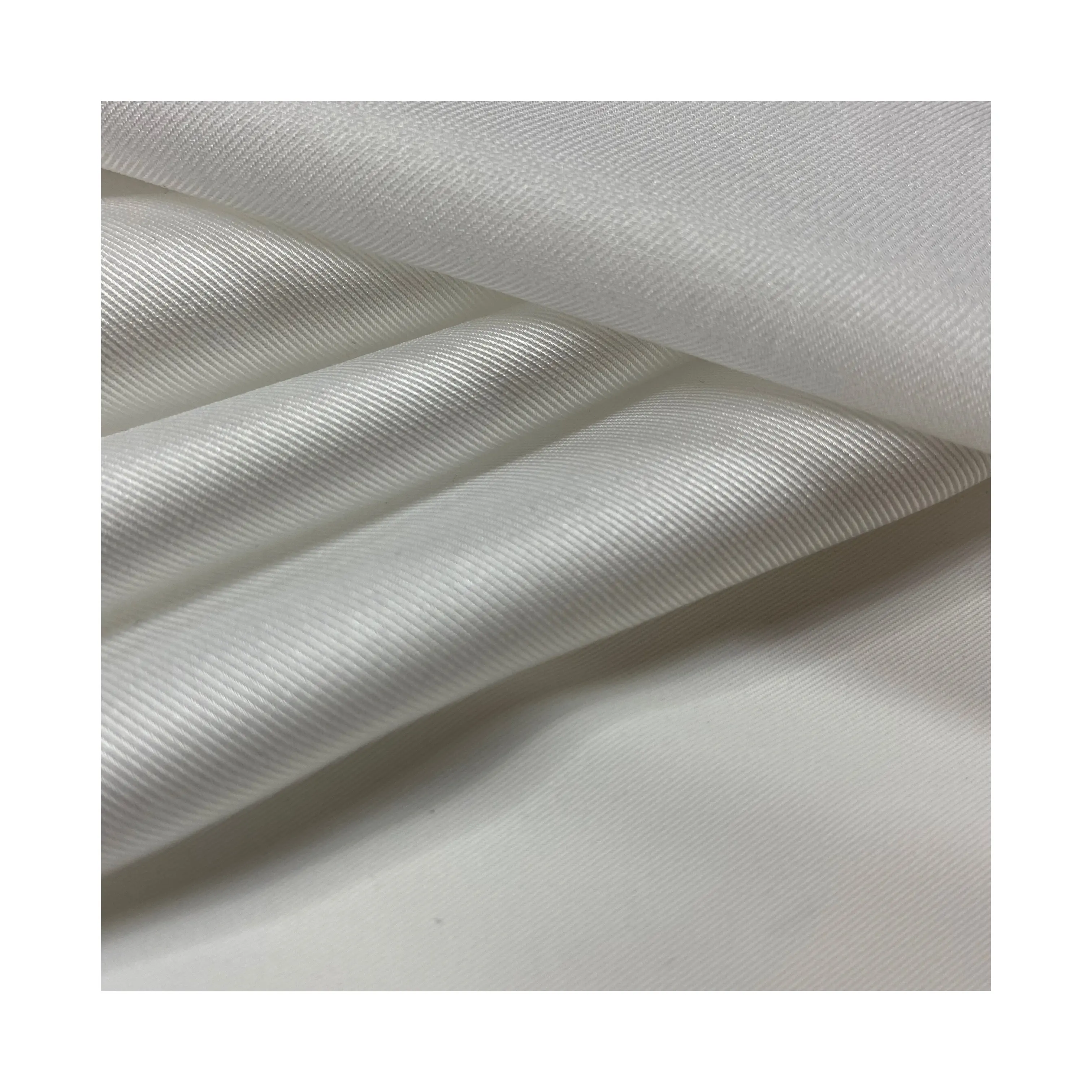 Plus récent processus de haute qualité 100% polyester coton sergé tissu en mousseline de soie pour les vêtements
