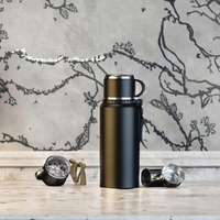 Flacon à vide à double paroi design Smart LED avec affichage numérique de la température Thermos isolé Bouteille d'eau en acier inoxydable