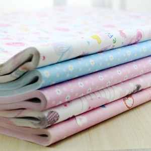 Gift <b>Wrapping</b> <b>Paper</b> 50 Sheets Pack Floral And Heart Designs For Gift Craft - Product Image 3