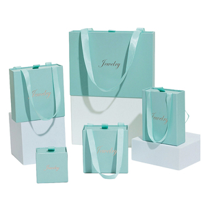 Bolsa de Papel Personalizada con Diseño a Medida y Logotipo Estampado en Foil para Tiendas de Ropa, Bolsas de Regalo, Bolsas de Arte, Venta al Por Mayor - Product Image 1
