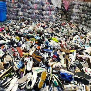 Тюк подержанной обуви Коренастый оригинальный бренд подержанной обуви для мужчин и женщин - Product Image 5