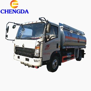 Howo Big and Small 8 Ton 8X4 8X8 6X4 <span class=keywords><strong>4X4</strong></span> Mini Tank Truck Work 6 Wheeler Sino Truck Precio con servicio personalizado - Product Image 1