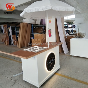 Chariot de présentation pliable blanc avec logo LED pour desserts et collations, idéal pour les mariages et événements festifs - Product Image 3