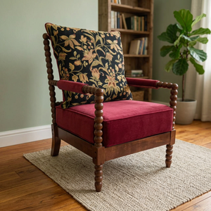 Sillón Tradicional de Madera con Tapicería Borgoña y Respaldo Floral para Sala de Estar - Product Image 2