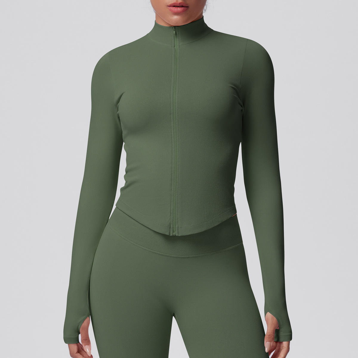 เสื้อโค้ทสีเขียวมะกอก