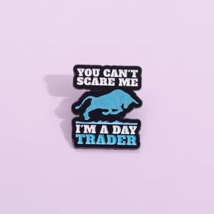 Atacado: Broche de Liga Metálica com Design de Touro e Texto Divertido 'Você Não Me Pode Assustar' para Acessórios de Roupa Exclusivos - Product Image 5