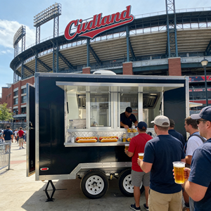 Food Truck Gelateria con Congelatore, Furgone Mobile per Dessert in Vendita in Europa e USA - Product Image 1