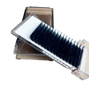 Extensions de cils NQ Eyelash Factory, fabriquées à la main, en fibres synthétiques PBT, vegan, sans cruauté, naturelles, longues, volumineuses, 7 mm, effet soie, étiquette privée. - Product Image 4