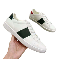 Chaussures de marche en cuir véritable blanc pour hommes et femmes, style designer, chaussures de sport plates, chaussures décontractées, baskets classiques à la mode