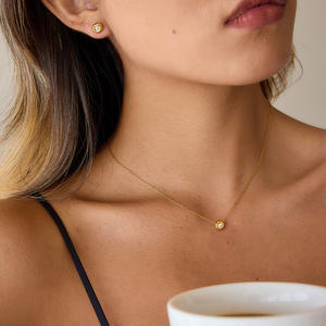 Conjuntos de Joyería Minimalistas de Moda, Chapados en Oro de 18k PVD, Acero Inoxidable, Diseño Pequeño, Antideslustre, Juego de Aretes y Collar para Regalo - Product Image 5