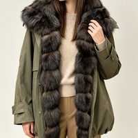 Tyan Olivgrüner Langarm-Mantel Mehrschichtiger Pelzkragen Vorne Öffnender Parka Winter Mittellanger Damen-Überzieher Abnehmbarer Fuchspelz