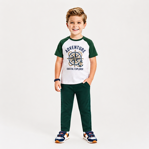 Ensemble décontracté deux pièces pour garçons : T-shirt imprimé raglan 95 % coton et pantalon – Vente en gros, personnalisation OEM/ODM, directement de l'usine - Product Image 1