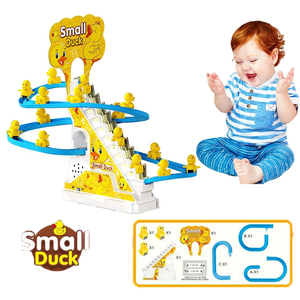 La piccola anatra gialla di vendita calda sale <span class=keywords><strong>le</strong></span> scale e scende la traccia elettrica di anatra che illumina i giocattoli dei bambini - Product Image 5