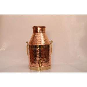 หม้อทองแดง Matka Golta 8000 มล. พร้อมหูจับทองเหลือง ก๊อกทองเหลือง น้ำหนัก 2 กก. ผลิตภัณฑ์สำเร็จรูปแบบตอกลาย - Product Image 3