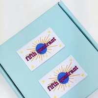 Boîtes en papier colorées personnalisées avec doublure en éponge, boîtes d'emballage de bijoux biodégradables et boîtes d'expédition, carte de remerciement