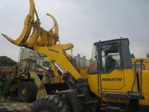 <b>Used</b> Komatsu WA380 Loader with Fork, Wood Handing <b>Machine</b> Komatsu WA380 - Product Image 4