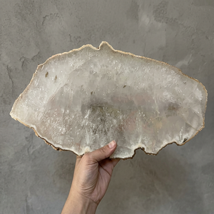 Vente en gros de quartz naturel sel agate plateau avec bord or grandes tranches blanches pierres de guérison cristaux de service - Product Image 3