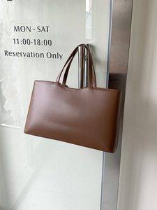 Fashionable Women's <b>Tote</b> <b>Bag</b> Three-Dimensional Large Capacity Handbag Multiple <b>Compartments</b> High End Feel - Product Image 5