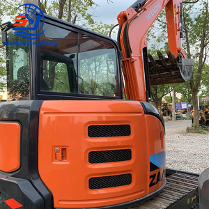 Mini-excavatrice sur chenilles Hitachi ZX55 d'occasion, 5,5 tonnes, moteur Isuzu, godet de 0,2 m, puissance de 33,1 kW, excavatrice hydraulique, vente au Japon - Product Image 4