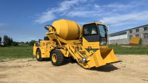 Camión Mezclador Autocargable Mini de 3 CBM con Transmisión Hidráulica y Anti-Segregación, Fabricado en China - Product Image 1