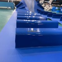 Bandes transporteuses plates LKBELT en PVC vert à 2 couches avec crampons pivotants et parois latérales pour les haricots