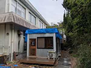 Casetta per Gatti in Container a Montaggio Rapido |   Rifugio per Gatti in Container Marittimo Modificato |   Recinto per Gatti da Interno ed Esterno a Installazione Rapida - Product Image 2