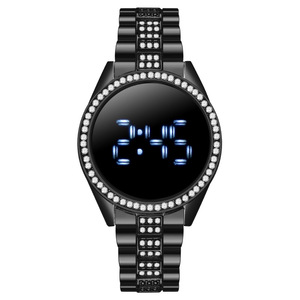 Vendita Calda Del Diamante di Modo Della Vigilanza delle Nuove Donne Del <span class=keywords><strong>Braccialetto</strong></span> Orologi Da Polso della <span class=keywords><strong>ragazza</strong></span> della Fascia Dell'acciaio inossidabile LED Digital Orologi Dress - Product Image 2