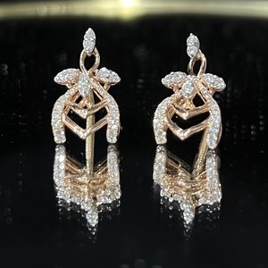 Boucles d'oreilles clous en or massif 14 carats avec diamants naturels taille brillant, style minimaliste de la marque VDS, avec certification tierce partie pour femmes - Product Image 1