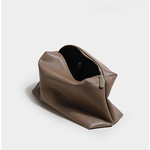 Sac fourre-tout en daim et cuir véritable pour femme, grand sac à bandoulière, personnalisable avec logo, collection automne 2025 - Product Image 6