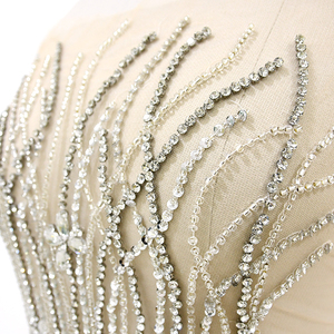 <span class=keywords><strong>Applique</strong></span> in Strass 3D Fatti a Mano con Design alla Moda, Ricamo su Rete di Pizzo, Paillettes da Cucire per Abiti da Sposa - Product Image 4