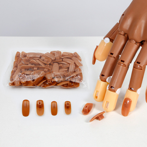 Mano de Práctica Flexible y Móvil para Uñas Acrílicas, 100 Puntas de Repuesto, Kit de Herramientas para Manicura de Salón y Exhibición de Maniquí - Product Image 2