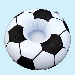 Nuovo Design gonfiabile calcio design portabevande galleggiante
