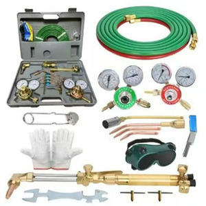 Kit de chalumeau oxyacétylénique avec régulateurs, flexibles et accessoires pour la découpe et la soudure des métaux, usage industriel - Product Image 2