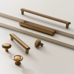 Modern 96mm Tırtıllı Antik Bronz Çinko Alaşımlı Uzun Çubuk Dolap Kulpları Mutfak Gardırop Çekmecesi için - Product Image 4