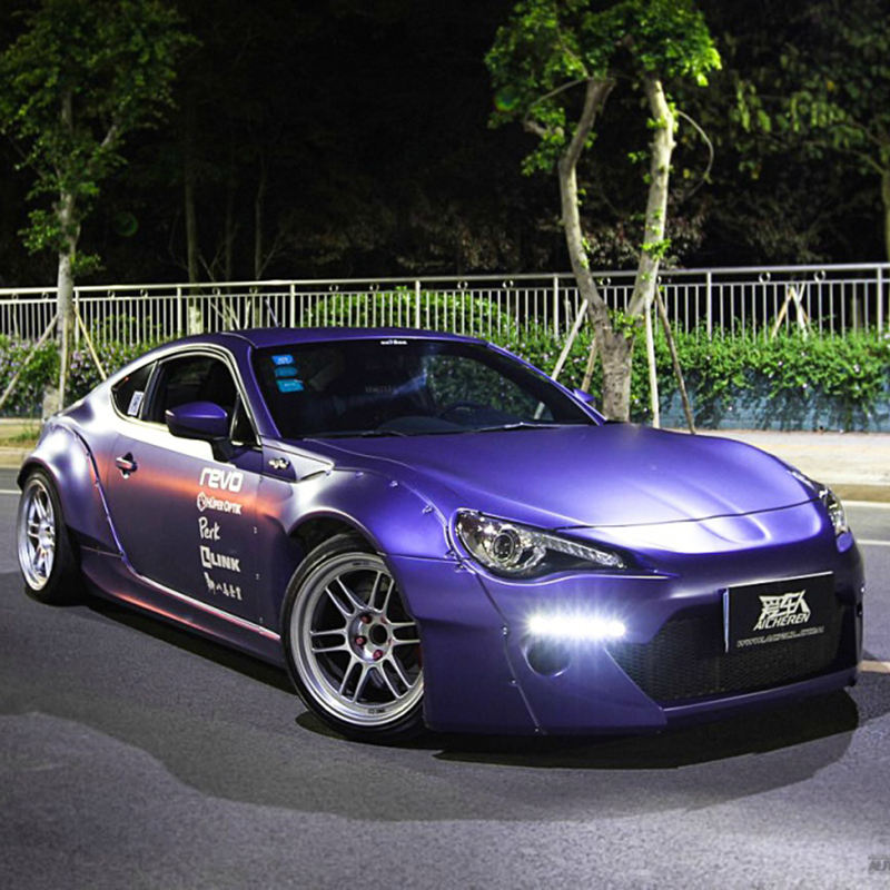 ซาตินสีม่วงเมทัลลิก