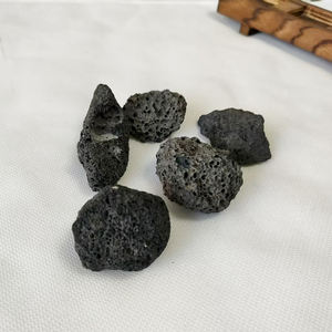 Piedra volcánica de basalto Natural de 1-20cm <span class=keywords><strong>para</strong></span> <span class=keywords><strong>SPA</strong></span>, pavimentación transpirable, difusor de fragancia de acuario de pureza de agua <span class=keywords><strong>para</strong></span> plantas acuáticas - Product Image 1