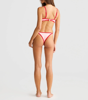 Bikini deux pièces romantique à décolleté plongeant, avec logo personnalisé OEM, en velours rose et bordure contrastante rouge, avec soutien-gorge balconnet à armatures et string