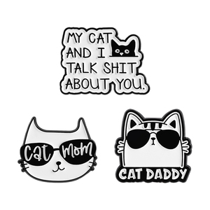 Broches en émail 'Cool Sunglasses Black Cat Mom Daddy', 'My Cat And I Talk Shit About You', badges <span class=keywords><strong>de</strong></span> revers, bijoux, cadeaux pour amis - Product Image 1