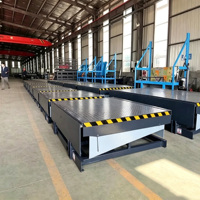 Niveleur de quai hydraulique fixe pratique, rampe de chargement, optimise le processus de chargement des conteneurs