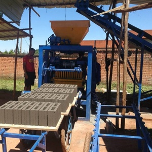 Mesin Pembuat Bata Berongga Otomatis QT4-24 Mesin Pembuat Blok Terkendali PLC Mesin Bata Interlocking Semen Beton - Product Image 4