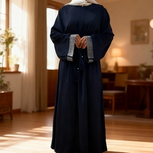 Robe maxi abaya de maternité et d'allaitement de couleur unie avec fermeture éclair sur le devant, poignets amples avec strass, 9 couleurs au choix (6758) - Product Image 4