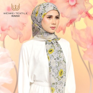 Tudung-borongデザイナーOemプリントラグジュアリームーンスクエアインドネシアマレーシアTudungBawalコットンボイルプリントベールフラードヒジャーブ